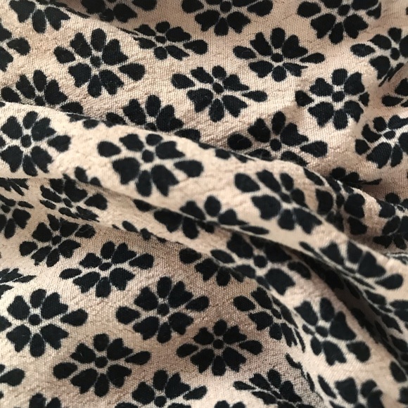 sleeveless crop top - Picture 3 of 4